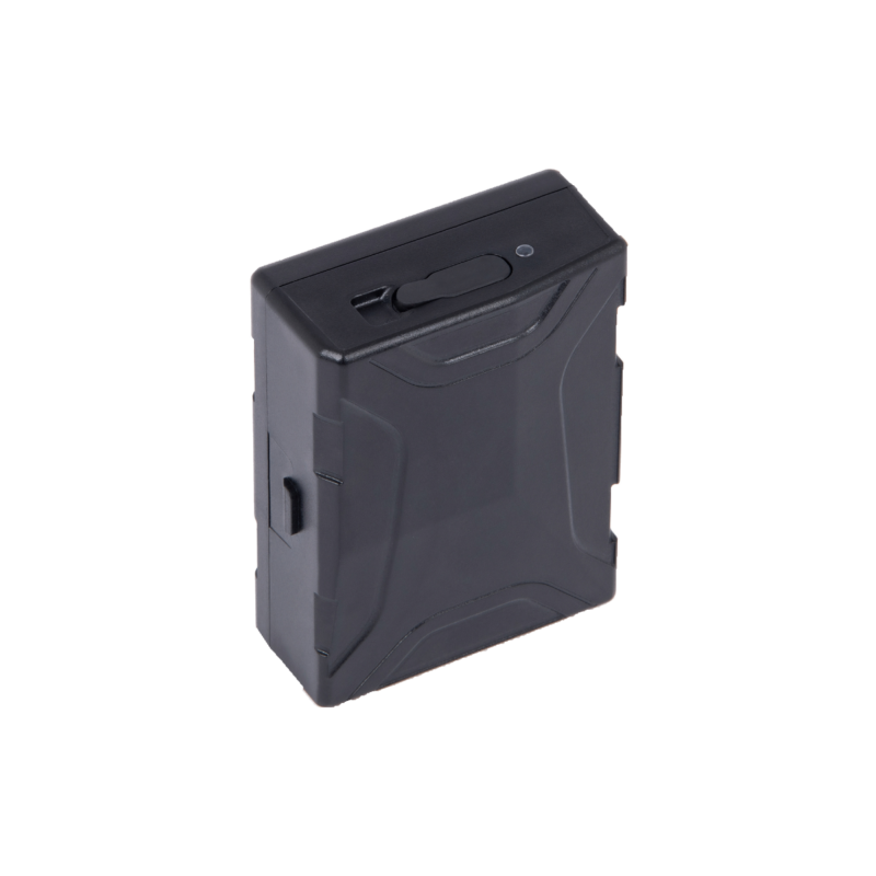 foto quadrata con veduta laterale del tracker nero di SMART V3 antifurto GPS con SIM senza canone per auto e moto - sfondo trasparente